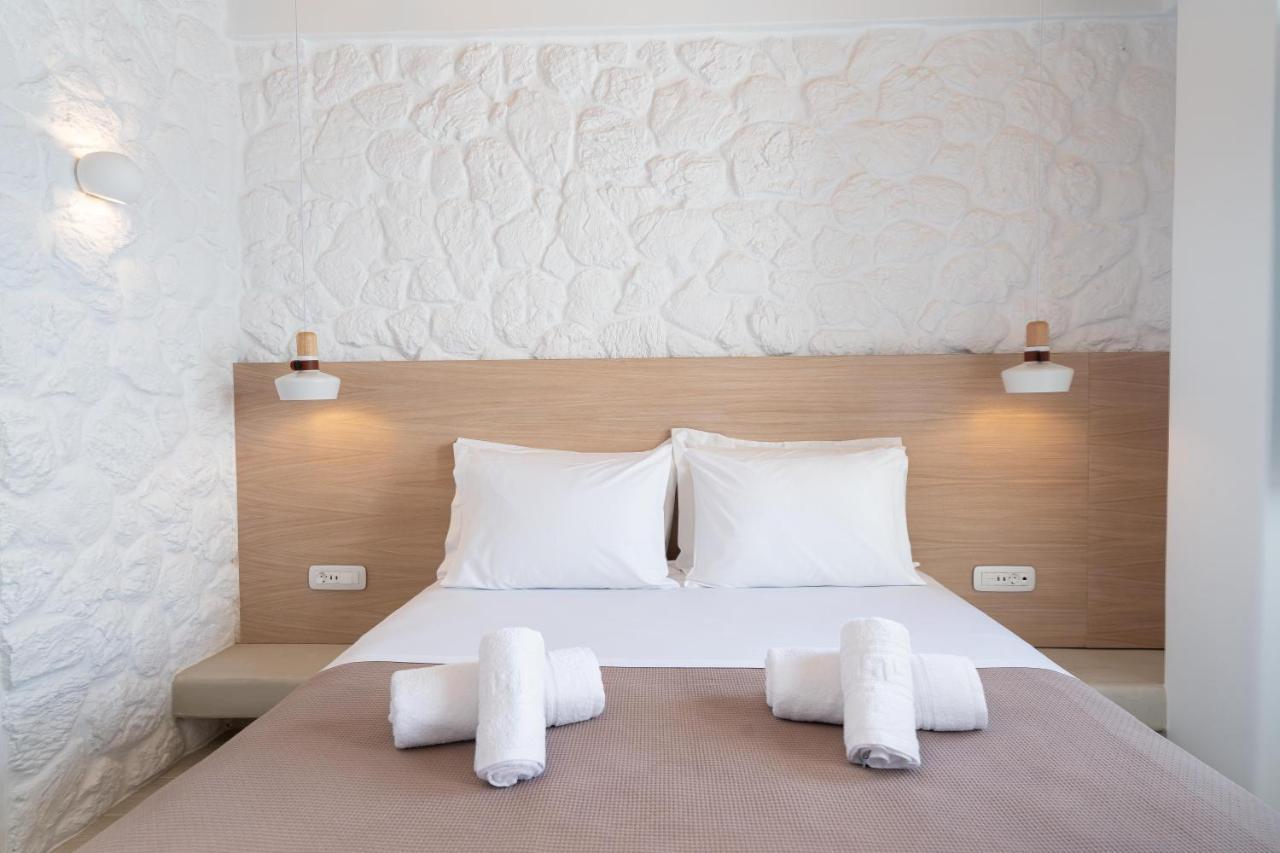 Airth Santorini Suites Firostefani Exterior photo